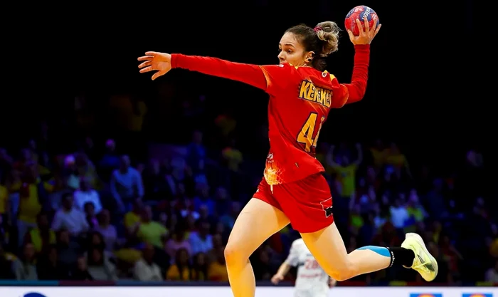 ---------Eva-Kerekes-ntre-Romnia-i-Ungaria-E-doar-handbal-nu-rzboi