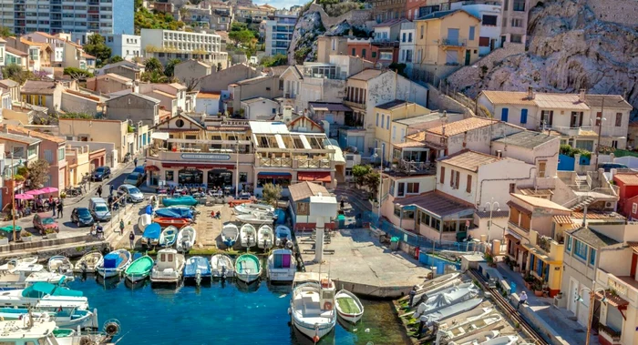 ---------Fostul-portar-din-Liga-1-inta-unui-jaf-n-Marsilia-Atacatorii-au-cobort-de-pe-motor-i-au-vrut-s-fure-hainele-de-la-club-n-amiaza-mare-S-nu-ieii-niciodat-singuri