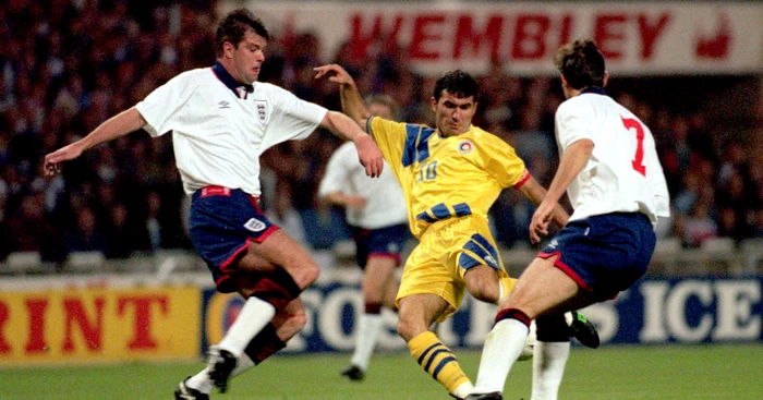 ---------Hagi-i-Popescu-foti-cpitani-ai-naionalei-mesaje-de-Ziua-Naional-Au-postat-imagini-de-la-meciuri-de-adio