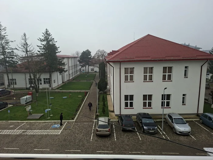 ---------Liceul-ultra-modern-din-Romnia-care-ofer-o-ans-unic-la-educaie-Ajut-sute-de-elevi-de-la-ar-i-ofer-condiii-ca-n-filme