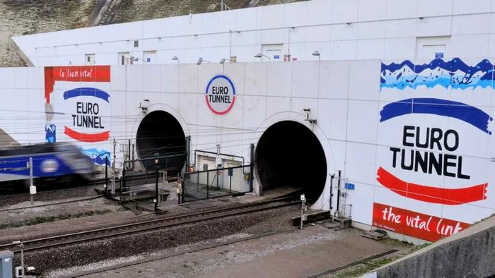 ---------MAE-atenionare-de-cltorie-pentru-Marea-Britanie-Probleme-tehnice-la-Eurotunnel-afecteaz-trenurile-i-transport-rutier