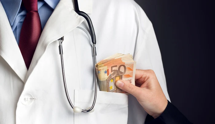 ---------Medici-din-Bile-Felix-so-i-soie-condamnai-dup-ce-au-recunoscut-c-au-luat-mit-de-la-pacieni