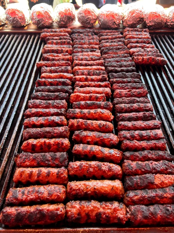 ---------Micii-ciorba-de-burt-i-iahnia-de-fasole-n-topul-comenzilor-fcute-de-romni-de-1-Decembrie