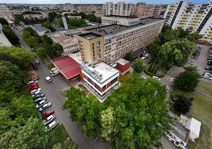 ---------Percheziii-la-medici-i-asistente-de-la-Spitalul-Judeean-Satu-Mare-ntr-un-dosar-privind-pensiile-de-handicap-O-persoan-a-fost-reinut