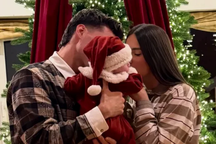 ---------Primul-Crciun-n-noua-formul-Noi-fotografii-cu-nepotul-lui-Gic-Hagi-complet-rsfat-de-Rege-n-Turcia-n-27-de-ani-nu-l-am-vzut-pe-tata-aa