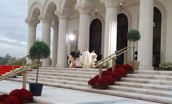 ---------Program-special-de-srbtori-la-Catedrala-Naional-cnd-poate-fi-vizitat