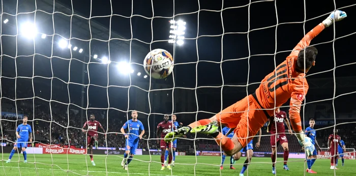 ---------Propunere-revoluionar-n-fotbalul-romnesc-Superliga-ar-putea-avea-un-format-redus