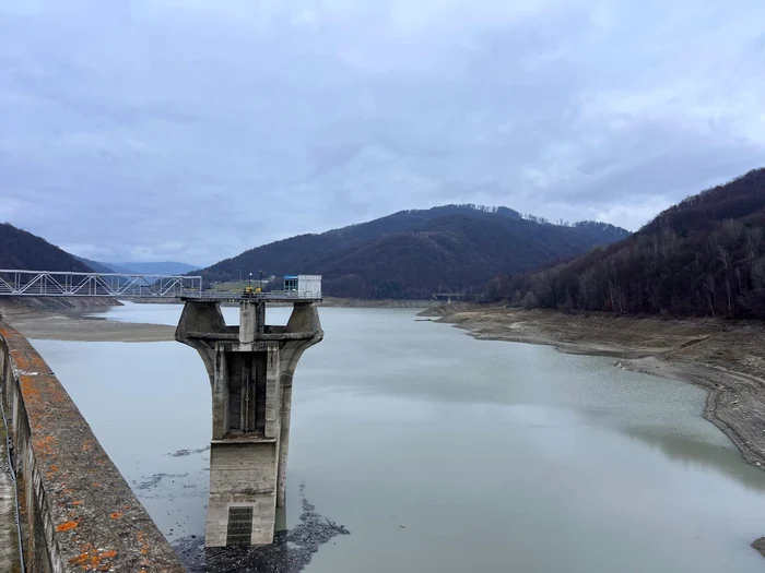 ---------S-a-reluat-furnizarea-apei-n-cele-13-localiti-afectate-de-criza-de-la-Barajul-Paltinu-La-ce-poate-fi-folosit