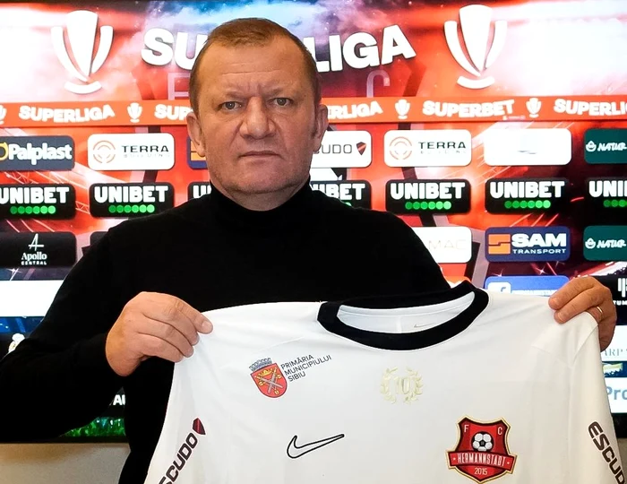 ---------Scandal-dup-numirea-lui-Dorinel-la-Hermannstadt-Cu-ce-e-mai-bun-dect-Ionu-Chiril