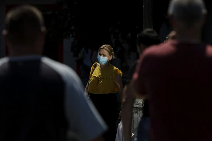 ---------Super-gripa-mutant-face-ravagii-ntr-o-ar-din-Europa-Spitale-pline-coli-nchise-oamenii-sunt-ndemnai-s-poarte-masc