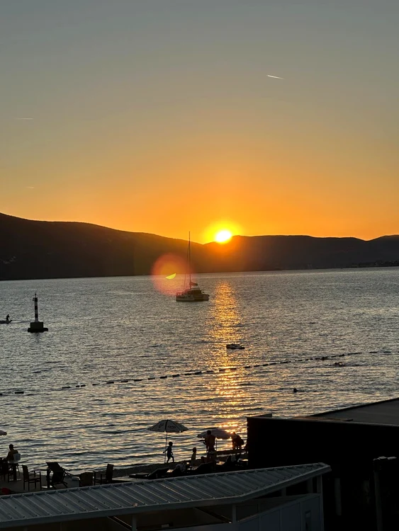 ---------Turismul-n-2026-cltorii-fr-grab-evadri-personalizate-i-algoritmi-care-decid-traseul