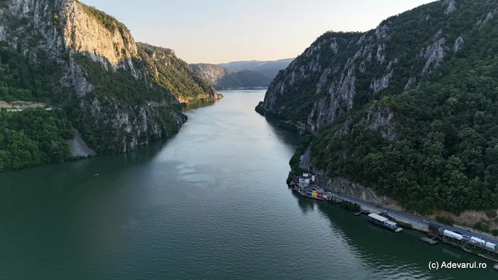 Video----------Banatul-montan-apsat-de-secrete-tulburtoare-Dramele-localnicilor-din-inutul-de-la-frontierele-Romniei