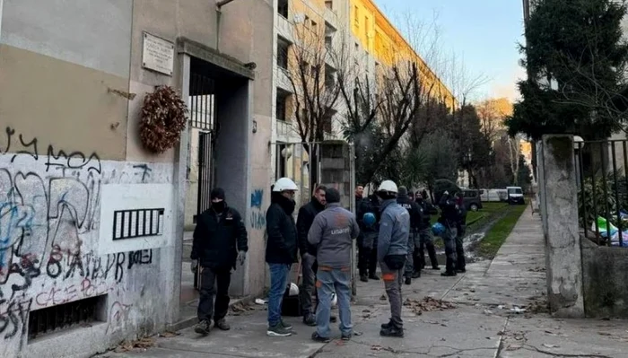 ---------ase-romni-cercetai-n-Italia-dup-ce-au-transformat-subsolul-unui-bloc-din-Milano-ntr-un-cazinou-clandestin