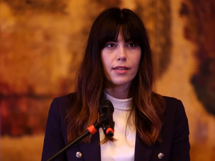 ---------ncep-disensiunile-n-USR-Deputata-Cristina-Prun-atac-axa-de-conducere-Fritz-Moteanu-Nu-mai-putem-s-continum-aa