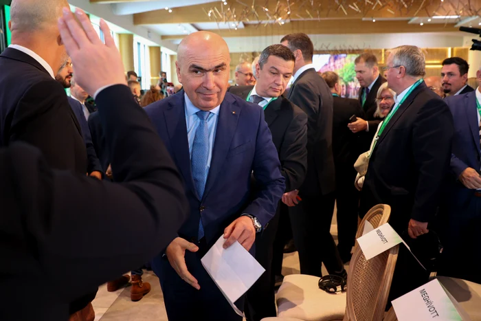 Analiz----------Ce-poate-face-PSD-dup-analiza-intern-privind-participarea-la-guvernare-Este-o-presiune-care-l-vizeaz-pe-Bolojan-Va-fi-folosit-n-negocieri