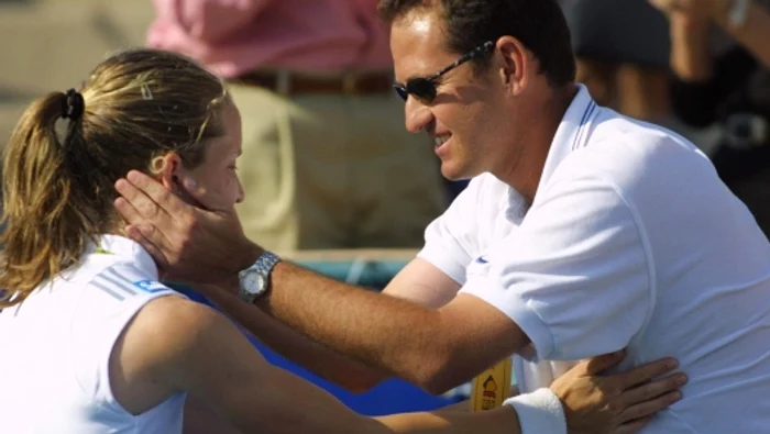 ---------Antrenorul-de-tenis-Font-de-Mora-reclamat-pentru-relaia-nepotrivit-cu-o-juctoare-Sportiva-minor-s-a-mutat-n-casa-spaniolului