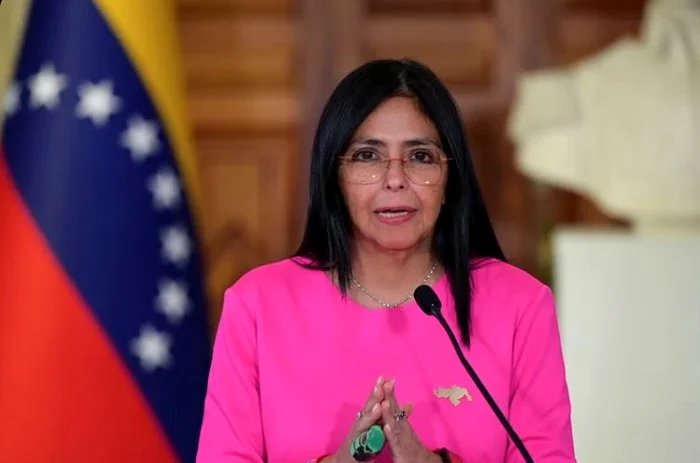 ---------Armata-Venezuelei-o-recunoate-pe-vicepreedinta-Delcy-Rodriguez-drept-preedinte-interimar-ndemnul-ministrului-Aprrii