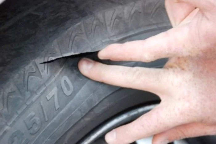 ---------Brbat-din-Alba-Iulia-reinut-dup-ce-a-nepat-i-distrus-cauciucurile-a-opt-autoturisme