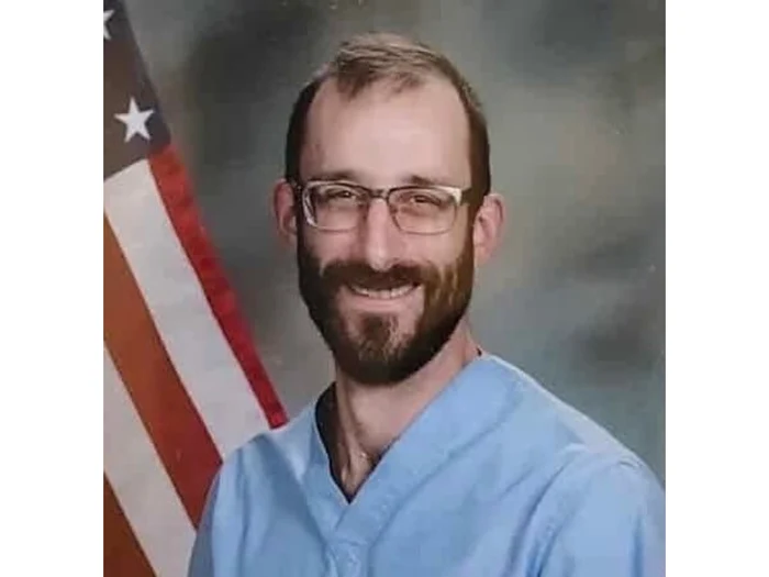 ---------Cine-este-Alex-Pretti-brbatul-de-37-de-ani-mpucat-n-timpul-protestelor-din-Minneapolis-mpotriva-agenilor-ICE