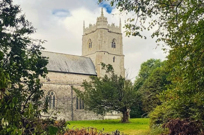 ---------Descoperirea-ocant-a-unui-cuplu-care-a-cumprat-o-biseric-veche-83-de-cadavre-ascunse-sub-podea-Erau-ngropai-soi-prini-cu-copii--