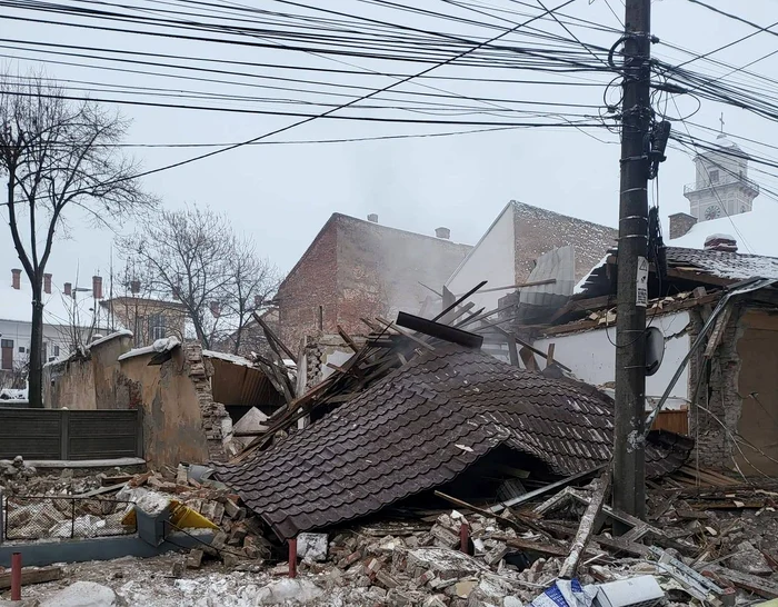 ---------Explozie-puternic-ntr-o-cldire-a-Poliiei-Lugoj-eful-de-la-Serviciul-Rutier-a-fost-rnit