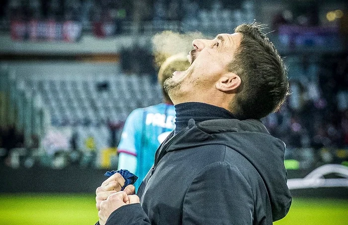 ---------Familia-antrenorului-de-la-Cagliari-inta-unui-atac-premeditat-n-Napoli-Fratele-tehnicianului-a-fost-mpucat-n-picioare-n-plin-strad-O-sperietur-uria