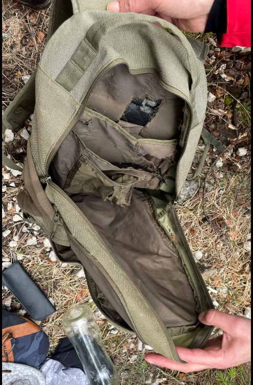 Foto----------Rucsac-abandonat-n-masivul-Piatra-Mare-zona-cu-urs-semnalat-Proprietarul-nu-a-fost-gsit