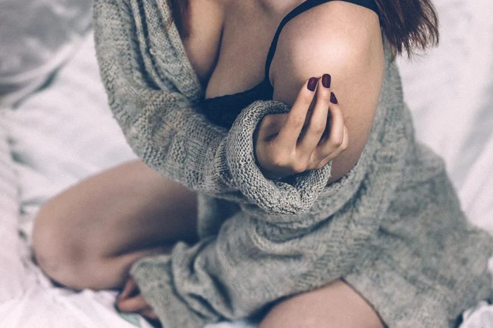 ---------Minor-exploatat-sexual-prin-metoda-loverboy-btut-i-obligat-s-consume-droguri