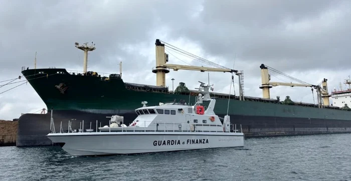 ---------Nav-cargo-a-Rusiei-ce-transporta-marf-sancionat-reinut-de-autoritile-italiene