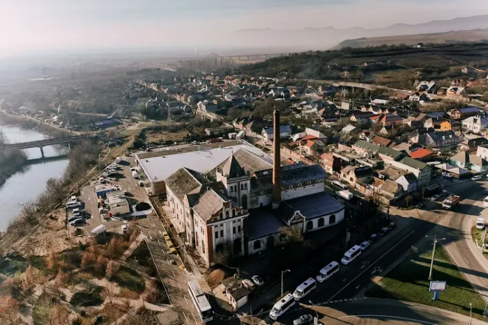 ---------O-fost-fabric-de-bere-din-Turda-scoas-la-vnzare-pentru-27-milioane-de-euro-Povestea-impresionantei-proprieti