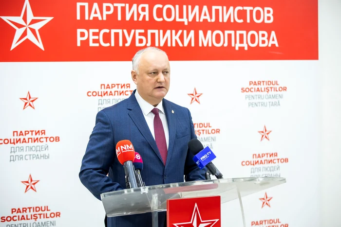 ---------Proruii-condui-de-Igor-Dodon-cer-demisia-Maiei-Sandu-pentru-c-susine-unirea-Romniei-cu-Rep-Moldova-Trdare-de-patrie