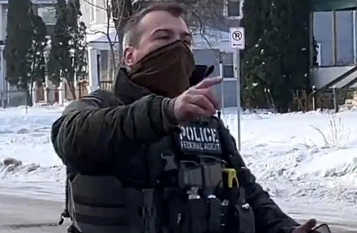 ---------Reacia-conservatorilor-din-MAGA-i-a-lui-Vance-dup-noua-filmare-cu-interaciunea-dintre-agentul-ICE-i-femeia-mpucat-mortal