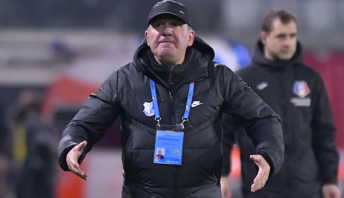 ---------Suma-uria-pe-care-Hagi-a-pltit-o-la-utiliti-Farul-i-a-fcut-acas-cantonamentul-de-iarn