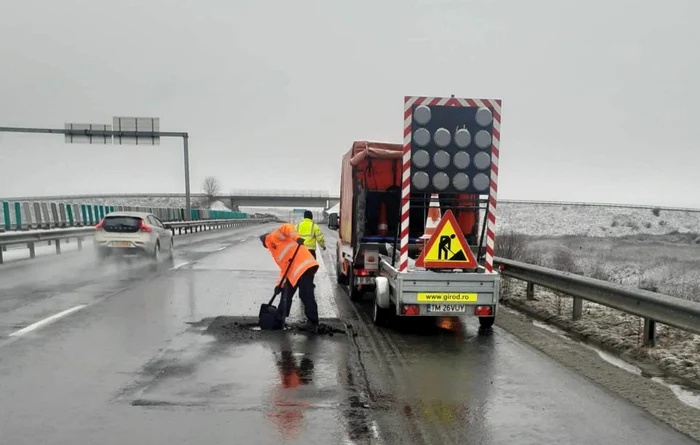 Video----------Autostrada-Lugoj---Deva-s-a-umplut-de-gropi-Reparaii-de-urgen-n-miezul-iernii-