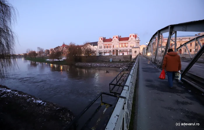 Video----------Oraele-Banatului-apsate-de-motenirea-istoric-Cldirile-care-le-au-dat-culoare-de-secole-greu-de-reanimat