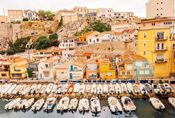 Video----------Oraul-subestimat-care-a-fost-desemnat-cel-mai-autentic-din-Europa-strzi-nguste-i-pitoreti-piee-i-porturi-pline-de-via