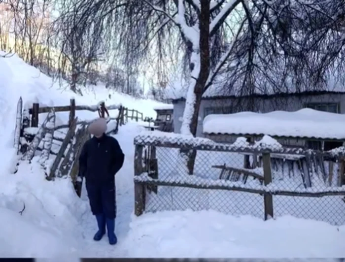 Video----------Singurul-locuitor-al-unui-sat-din-Alba-izolat-de-zpad-Gestul-care-i-a-salvat-viaa