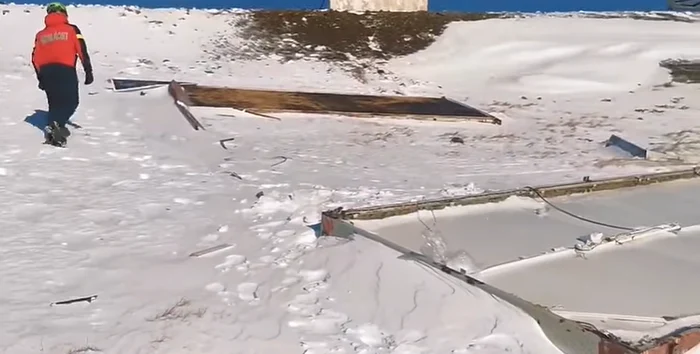 ---------Viscolul-a-spulberat-cabinetul-medical-al-Salvamont-Gorj-amplasat-n-partea-superioar-a-prtiei-de-schi-de-pe-vrful-Ppua