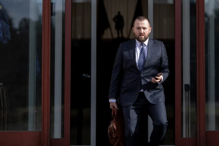 ---------eful-DNA-despre-acuzaiile-Recorder-Nu-prea-cred-n-coincidene-iar-timing-ul-spune-totul-Nu-suntem-naivi