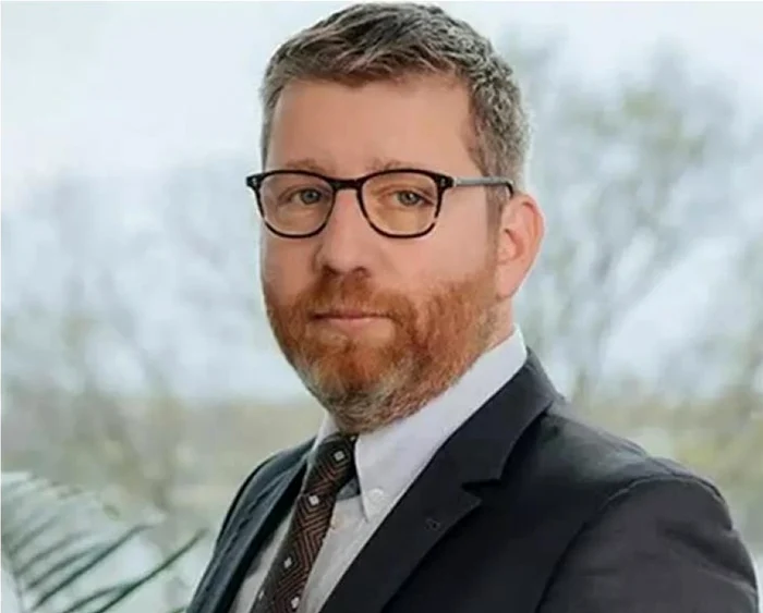 ---------Cine-este-romnul-care-ncaseaz-11-venituri-pe-lun-ctignd-2800-de-lei-pentru-fiecare-zi-lucrtoare