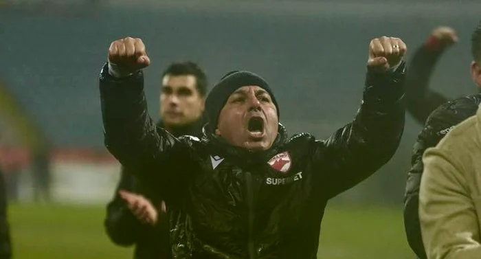 ---------Conducerii-de-la-FCSB-i-a-srit-mutarul-dup-ce-Florentin-Petre-a-njurat-clubul-Fostul-fotbalist-i-jurase-supunere-etern-lui-Gigi-Becali