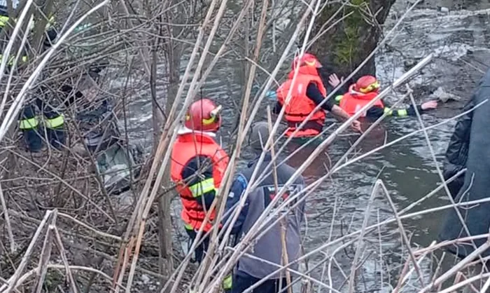 ---------Copilul-rmas-singur-dup-ce-fraii-si-s-au-necat-ntr-un-pru-din-Chirpr-dat-n-plasament-n-regim-de-urgen