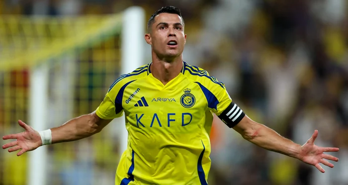 ---------Cristino-Ronaldo-s-a-suprat-pe-arabi-n-timp-ce-alearg-disperat-dup-goluri-refuz-s-intre-pe-teren