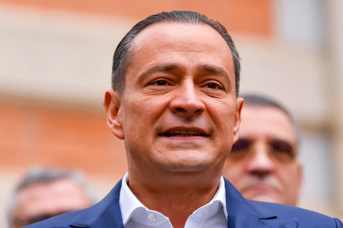 ---------Daniel-Blu-ironic-la-adresa-lui-Ilie-Bolojan-mi-cer-scuze-pentru-delictul-de-opinie-pe-care-l-am-comis-astzi