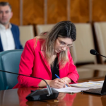 ---------Diana-Buzoianu-chemat-la-Ora-Guvernului-pentru-blocarea-investiiilor-strategice-n-cazul-acumulrii-Mihileni