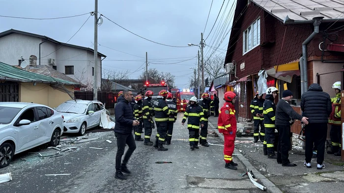 ---------Explozie-ntr-o-locuin-din-Sectorul-2-din-Capital-Dou-victime-primesc-ngrijiri-medicale