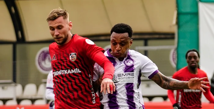 ---------Fotbalitii-romni-rup-porile-adverse-n-Cupa-Turciei-Denis-Drgu-a-spart-gheaa-pentru-Gaziantep