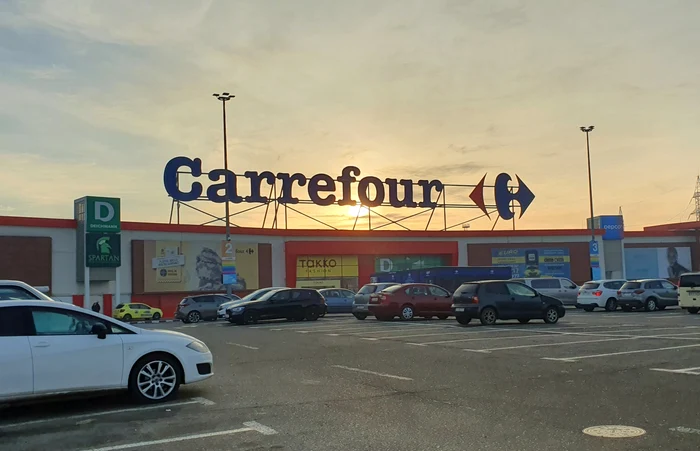 ---------Gigantul-Carrefour-i-vinde-operaiunile-din-Romnia-frailor-Pavl-proprietarii-Dedeman-Tranzacie-de-823-milioane-de-euro