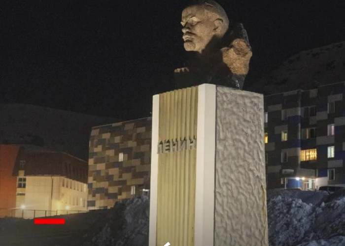 ----------Insula-NATO-unde-flutur-steagul-Rusiei-Noul-punct-fierbinte-din-Arctica