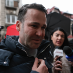 ---------Interceptri-n-dosarul-lui-Robert-Negoi-Angajaii-primriei-Sector-3-tiau-problemele-dar-au-ignorat-avertismentele-Nimeni-nu-e-mecher-forever